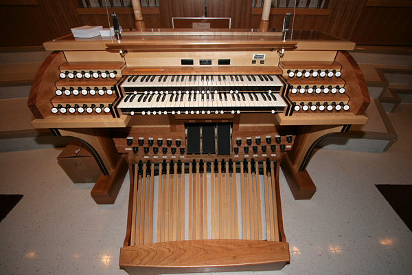 New Hope Lutheran Church organ, made by Parsons Organ Builders